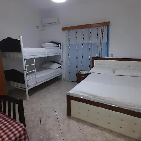 Vladimir Sela Apartament