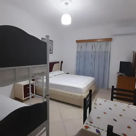 Vladimir Sela Apartament *
