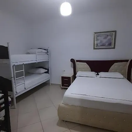 Vladimir Sela Apartament Ksamil