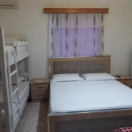 Vladimir Sela Apartament