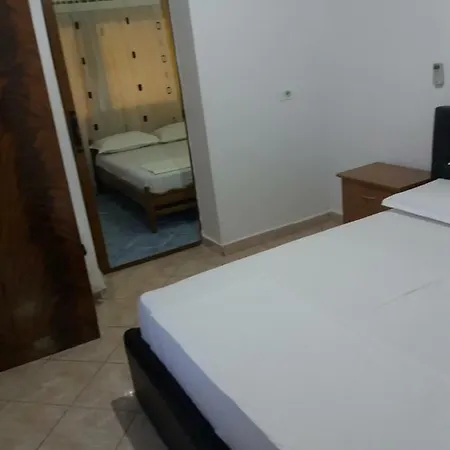 Vladimir Sela Apartament *