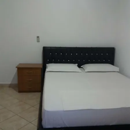 Vladimir Sela Apartament Ksamil