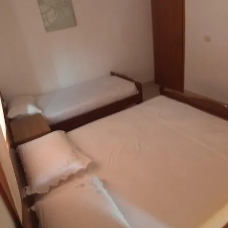 Apartament Vladimir Sela Ksamil